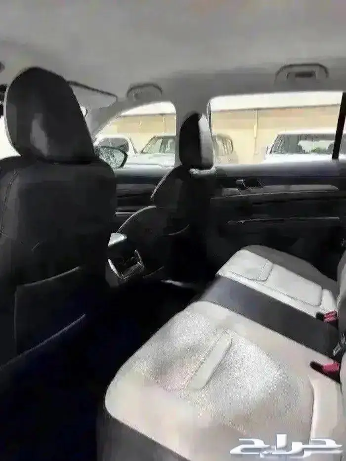 فورد تيريتوري 2023 امبيانتي 8