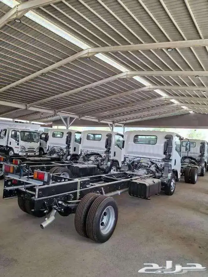 ايسوزو دينا 4-5-6-7.5 طن 2025 عرض خاص 5