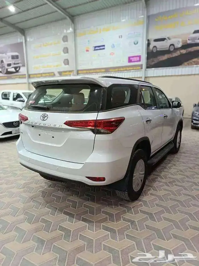 تويوتا فورتشنر GX2 دبل بنزين 2025 السعر الافضل 4