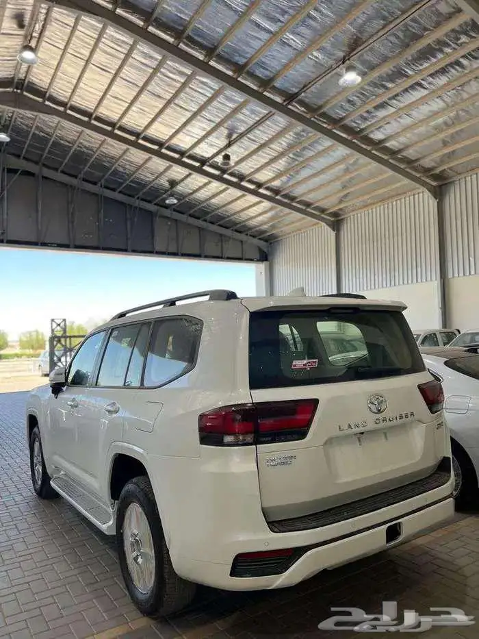 تويوتا لاندكروزر GXR L2 ديزل 2025 2