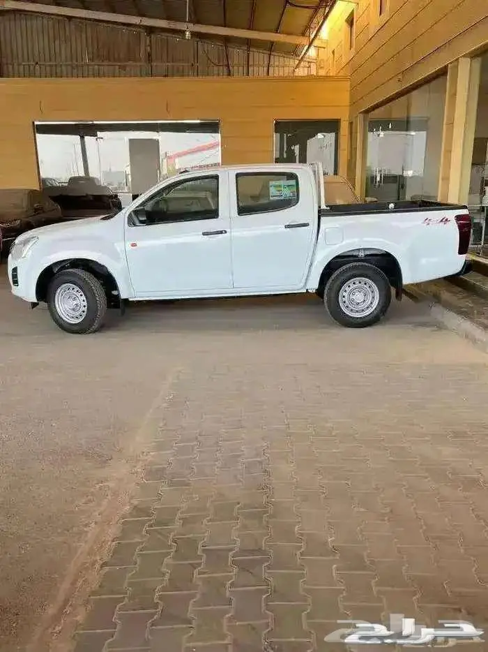 ايسوزو ديماكس غمارتين 2024 متوفر بقسط 1450 لدى الحسن 4