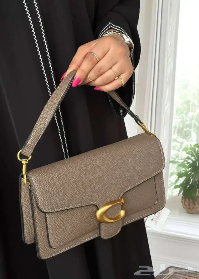 شنط كوتش مع ملحقاتها 3