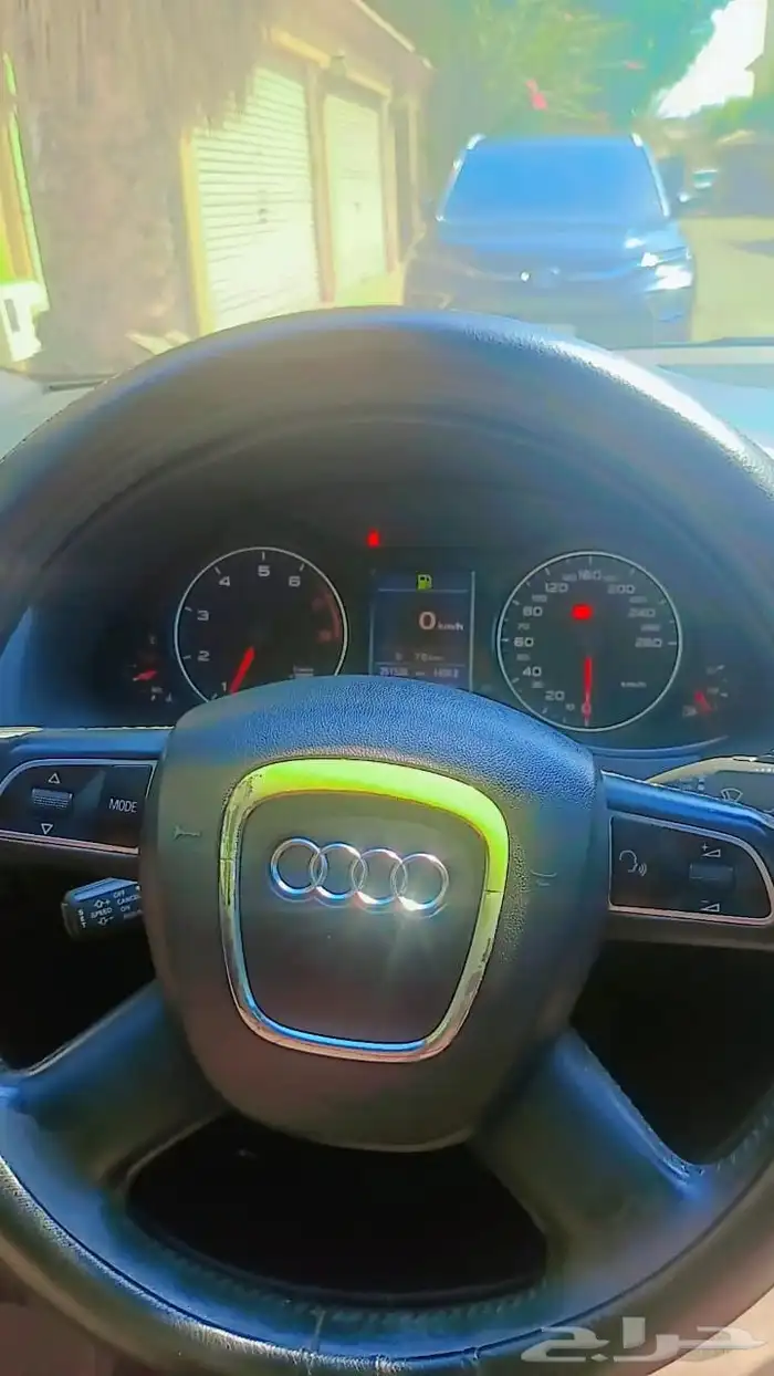 AUDI Q5 model 2010 mobile number 2