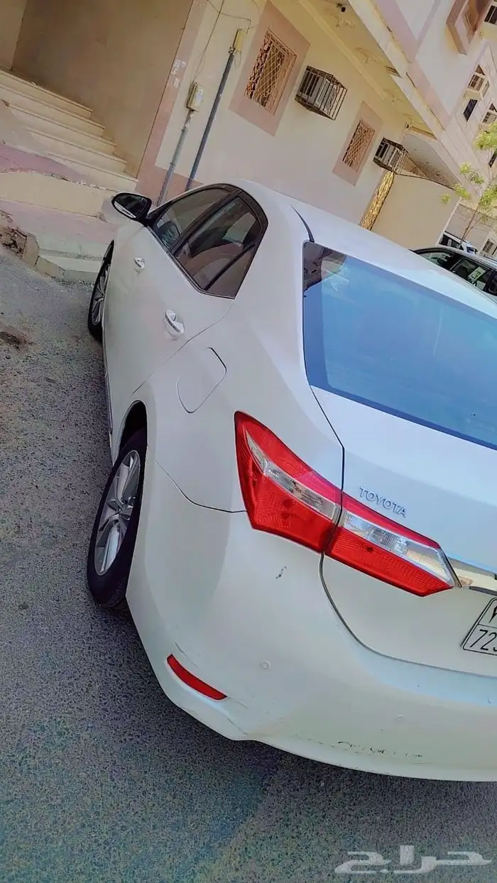 تايوتا كورلا 2015 8