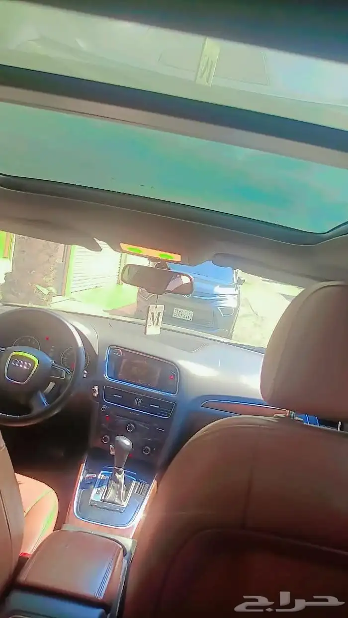 AUDI Q5 model 2010 mobile number 4