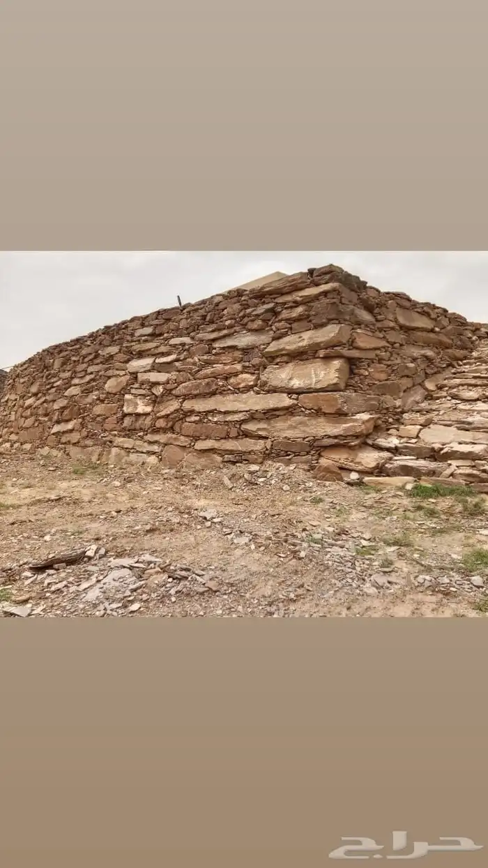 سائق بكلين يبحث خبره قديم لبنيان الحجر وقص الاضي 1