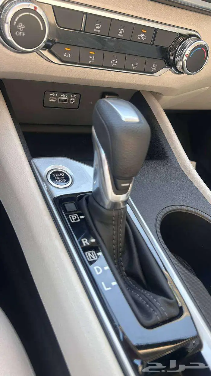 نيسان التيما ستاندر 2025 لدى شركة عبدالمجيد الخضر 7