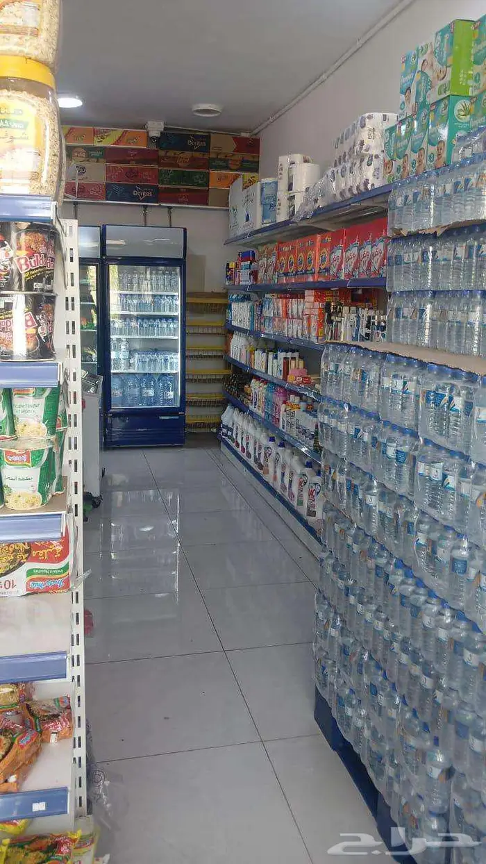 بقالة بموقع مميز للبيع والتقبيل 3