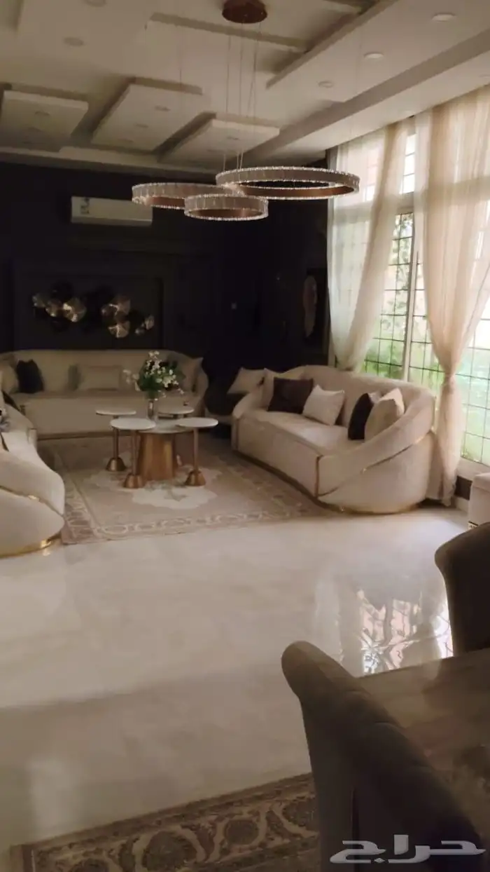 فيلا للايجار حي الياقوت مؤثثه 2