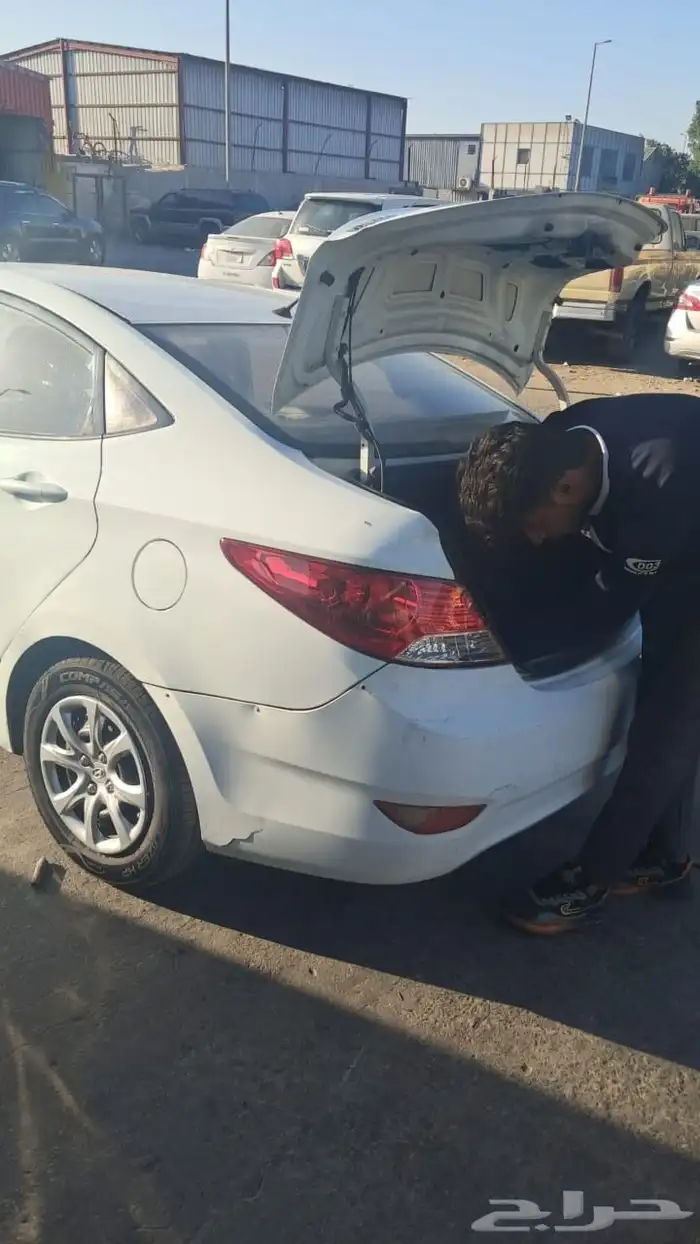 للبيع اكسنت 2011 1