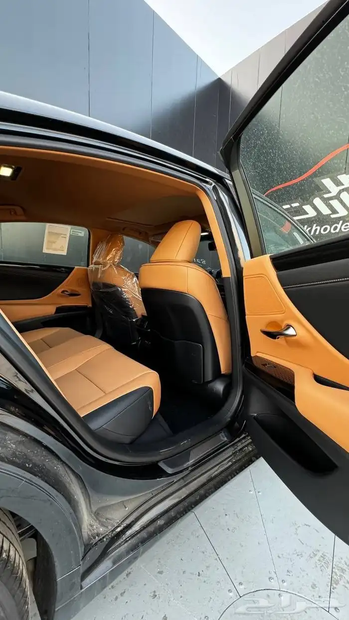 لكزس اي اس 250 AA 15