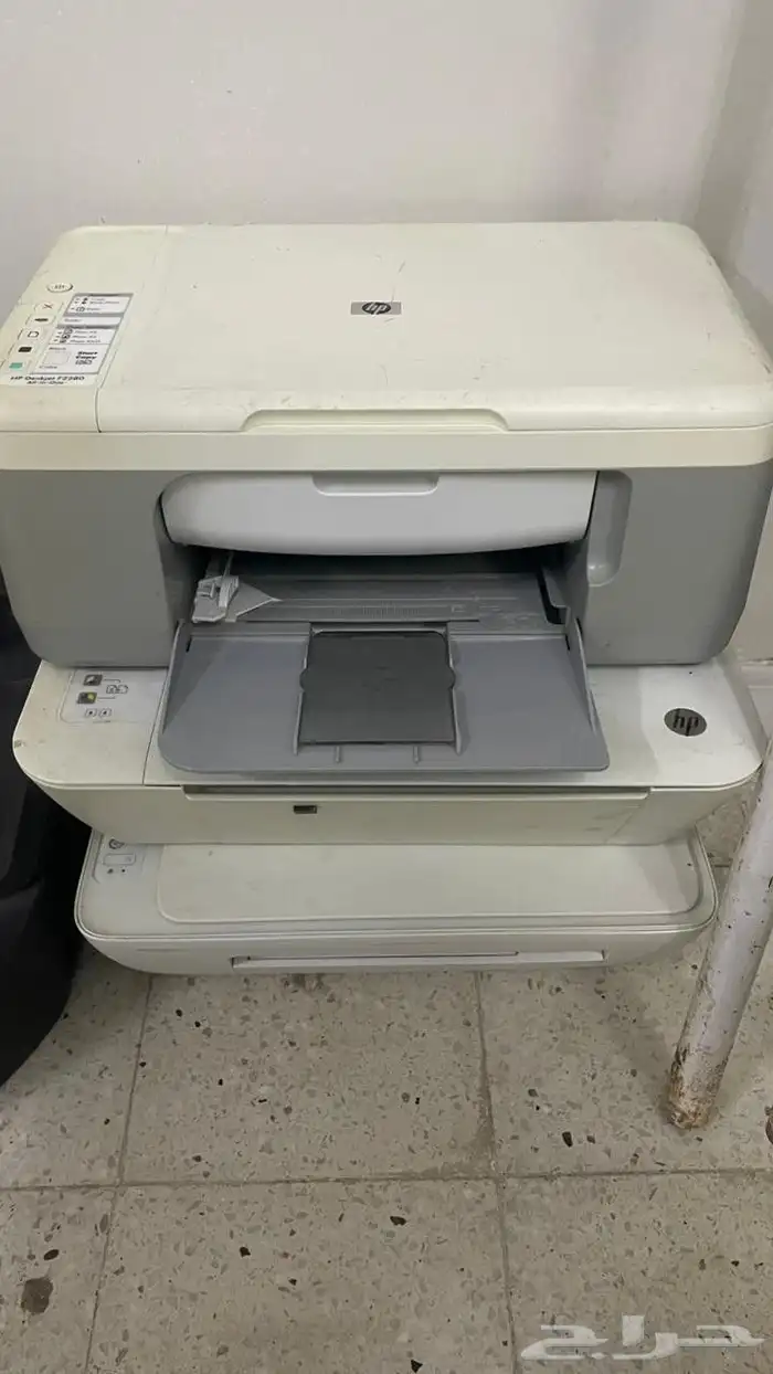 ثلاثه طابعات للبيع بحالتها م اعرف وش فيها مركونه من فتره 0