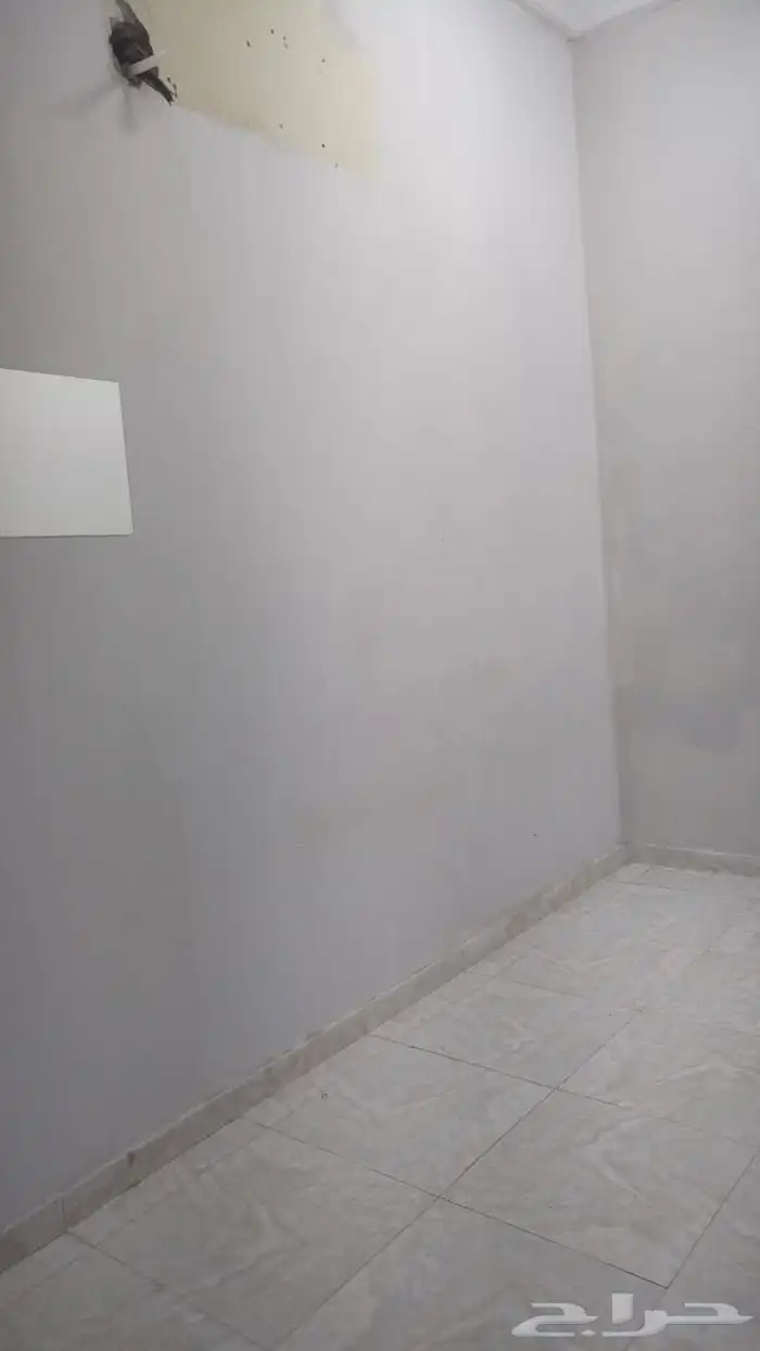 شقة حي الفيحاء مكونا من 5 غرف موقع ممتاز 4