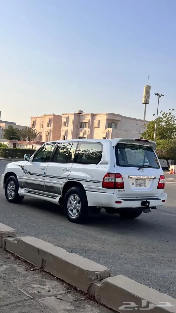 للبيع جيب 2006 8