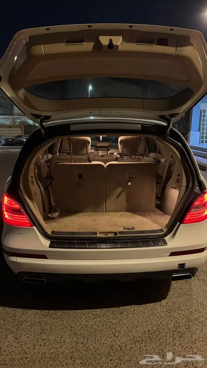 للبيع مخزن R300 2011 27