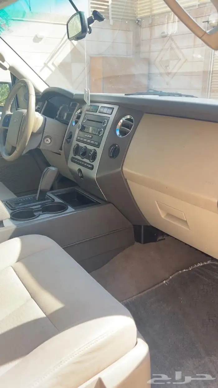 فورد اكسبيدشن 2012 قصير 9