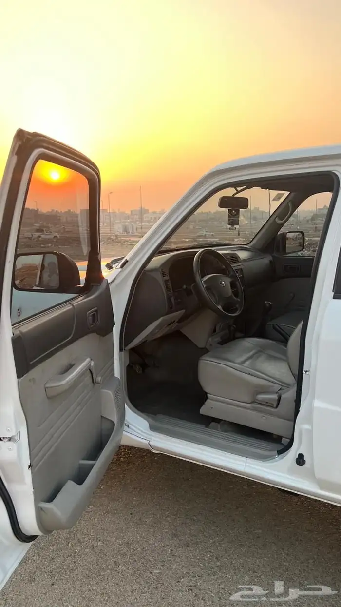 نيسان باترول ربع 2004 ممشى قليل 44 الف 9