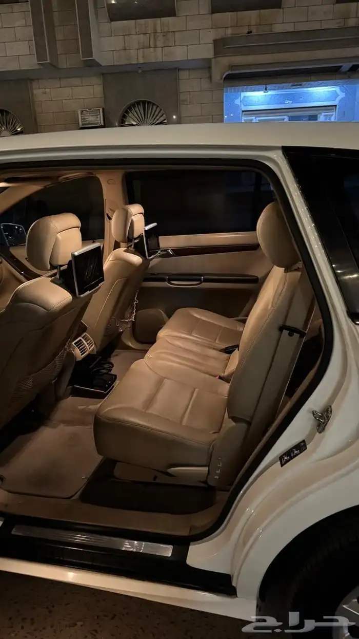 للبيع مخزن R300 2011 28