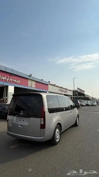 ستاريا 2022ديزل 11 راكب اصلي بدي وكالة ممشي قليل index