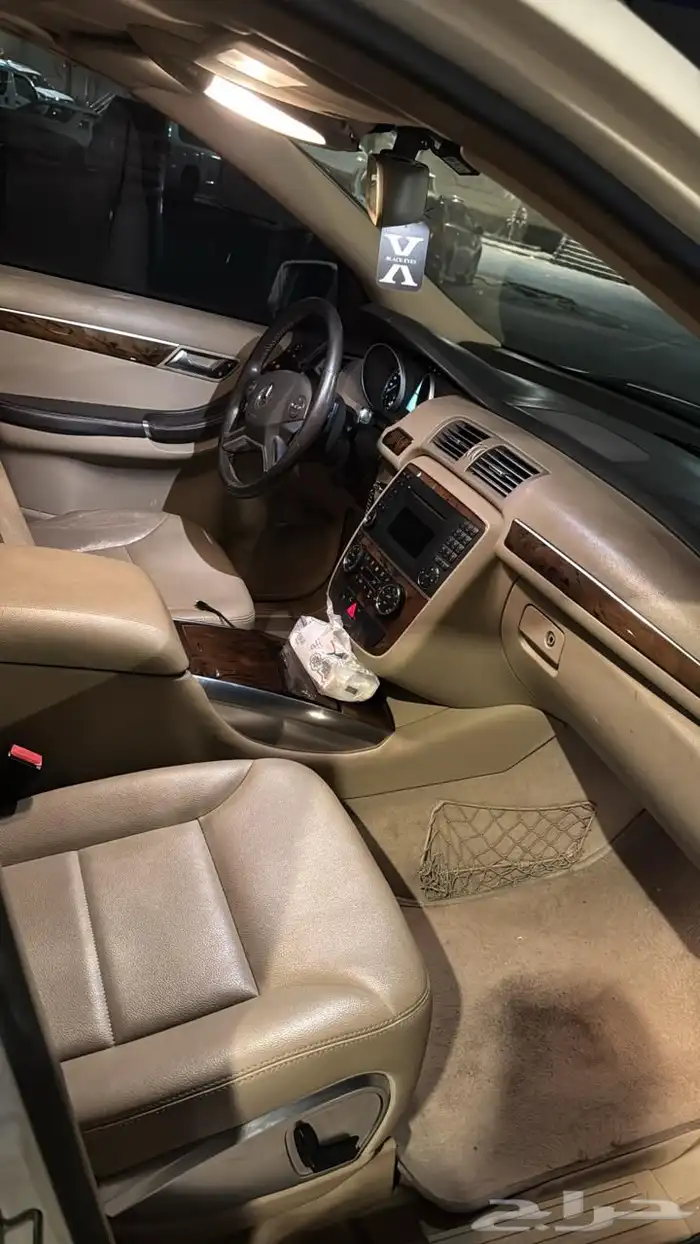 للبيع مخزن R300 2011 20