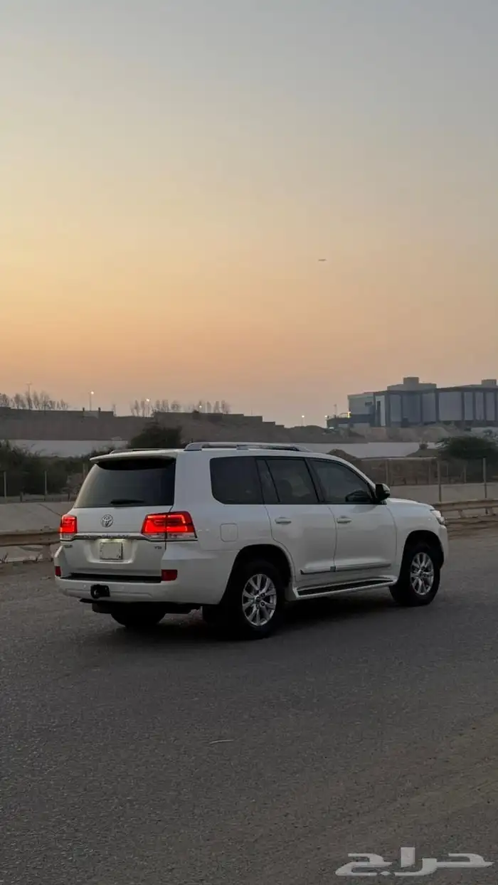 لاندكروزر ديزل 2020 5