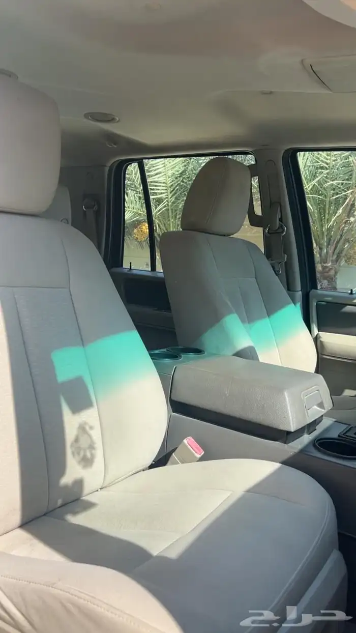 فورد اكسبيدشن 2012 قصير 8