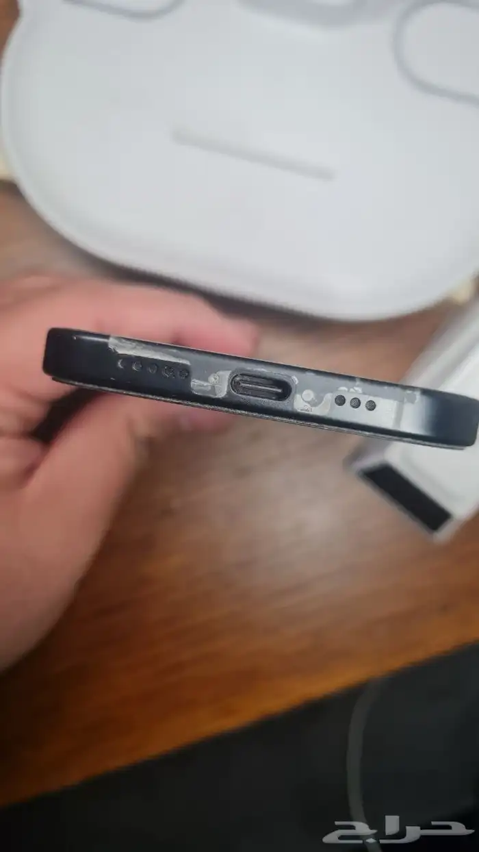 ايفون 16 عادي (128 قيقا) (اللون اسود) 2