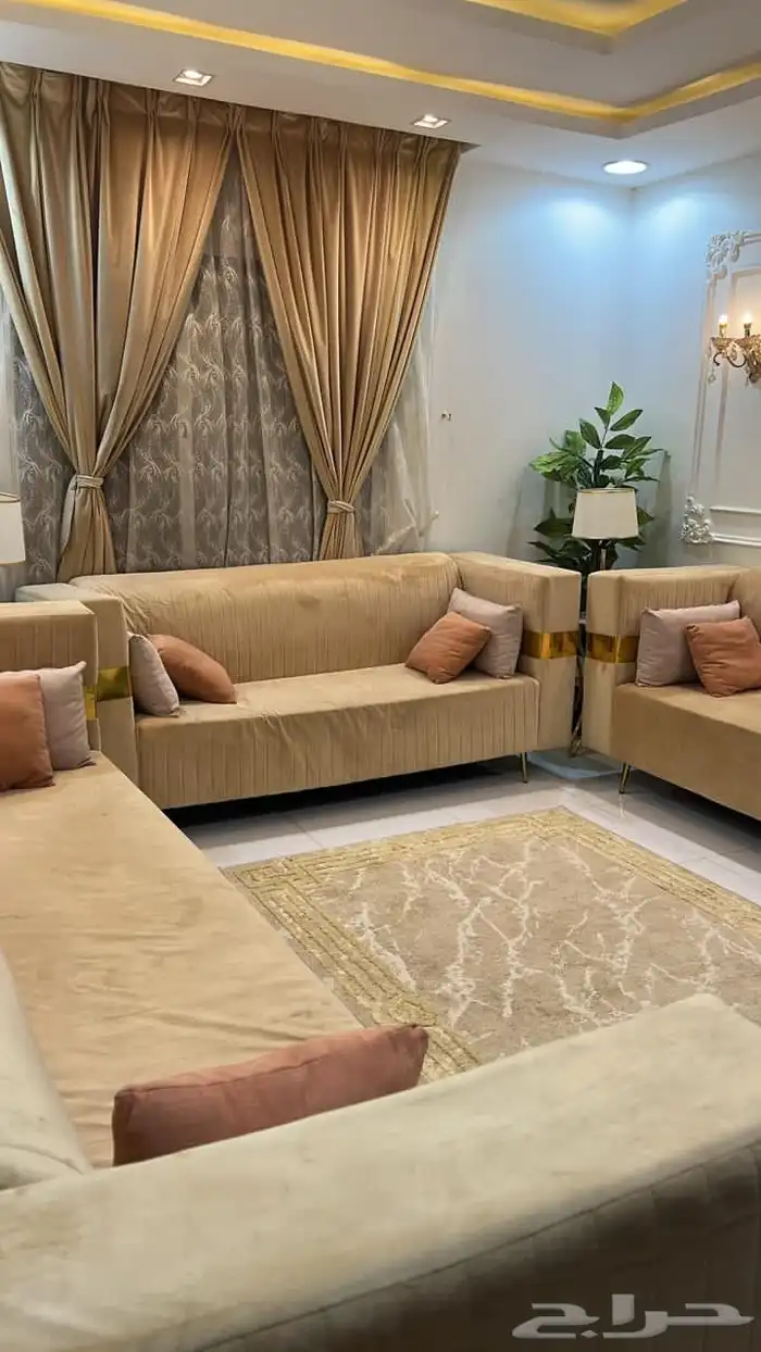 كنب فخم للبيع 1