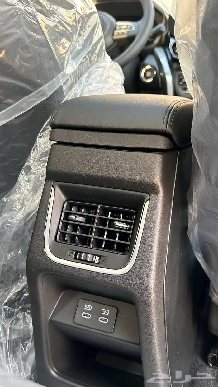 تويوتا اوربان كروزر GLX 2026 لدى شركة عبدالمجيد الخضر 15