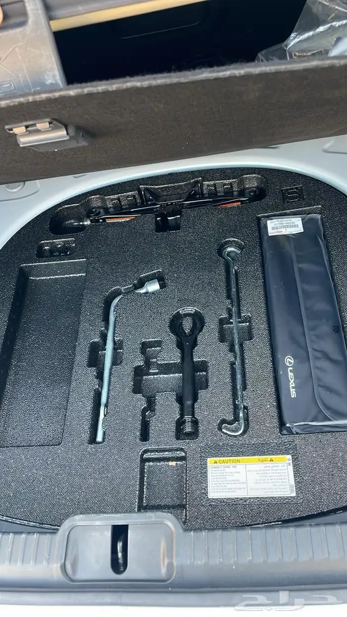 لكزس 2024 F سبورت 15