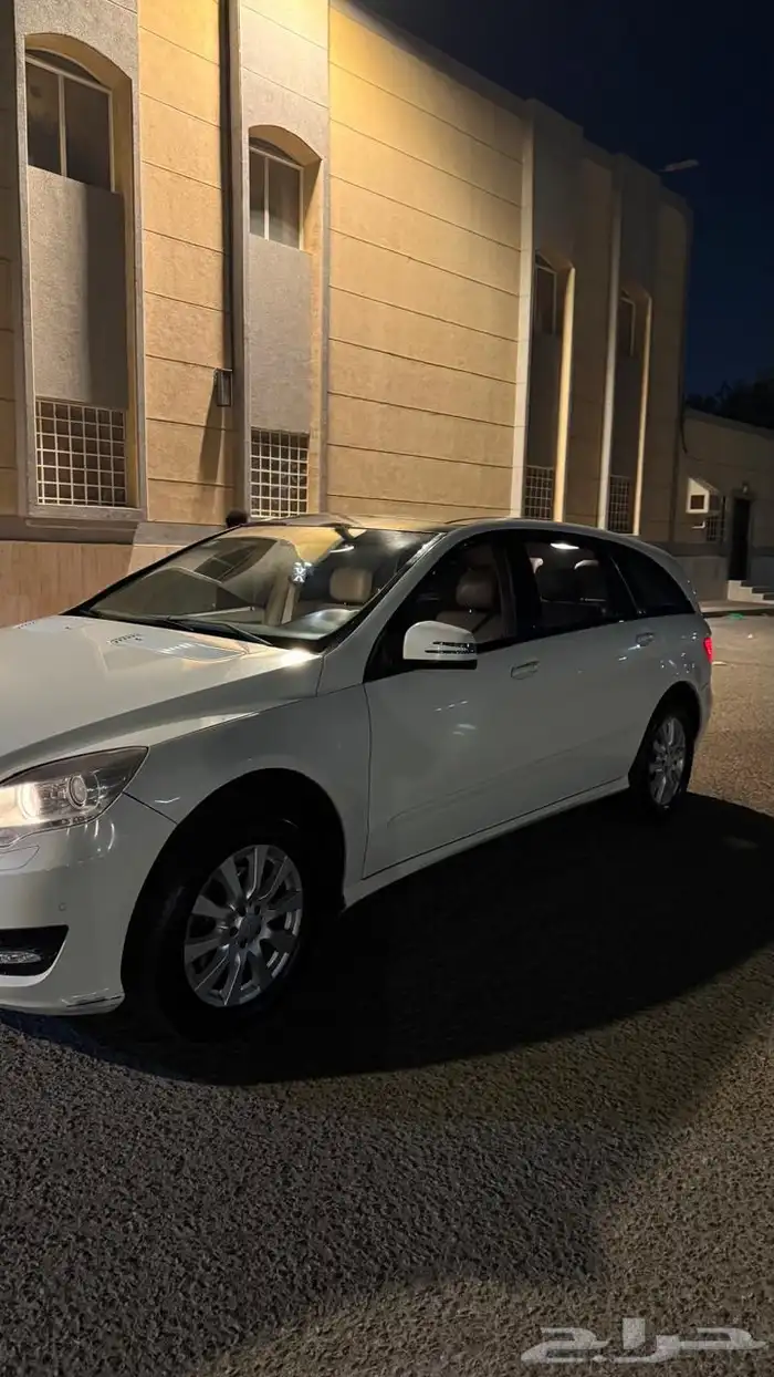 للبيع مخزن R300 2011 11