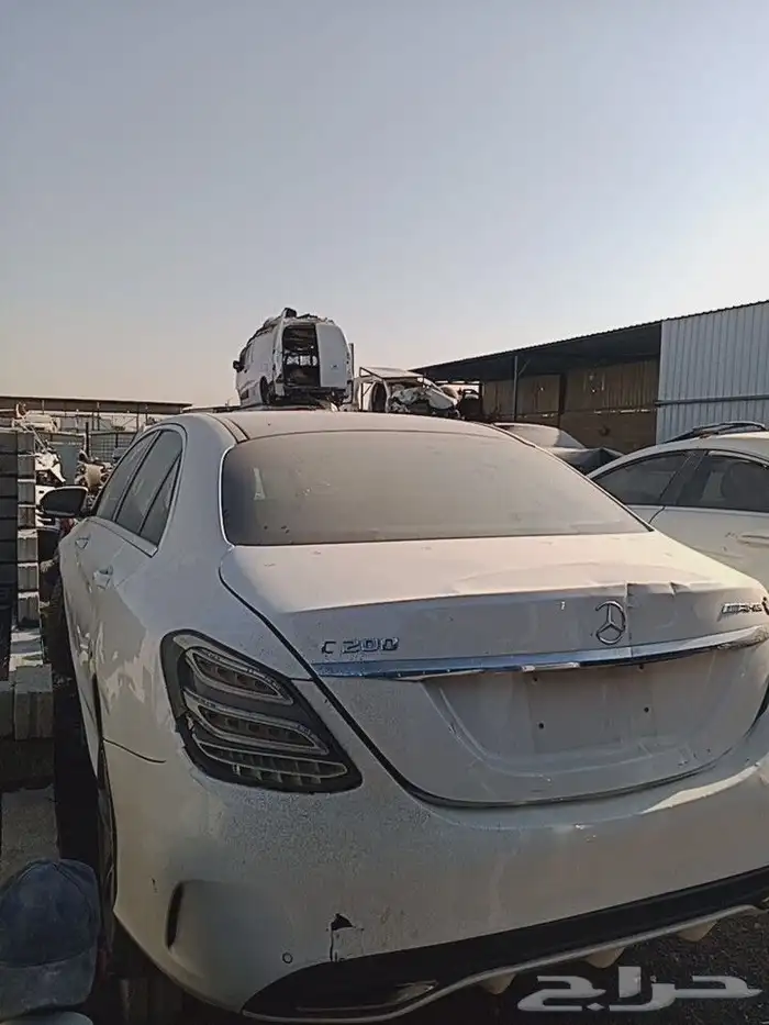 تشليح قطع غيار السيارات يوجد سياره 2015c 3