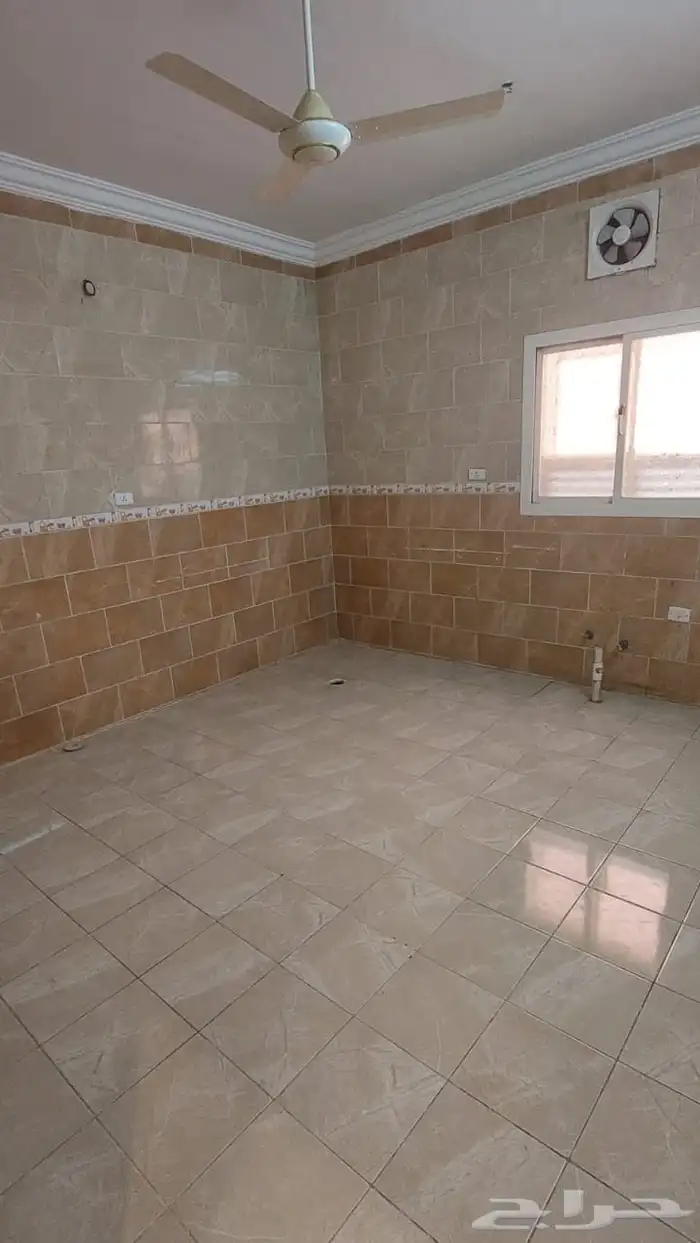 شقة تمايك 4 غرف الحوية 17