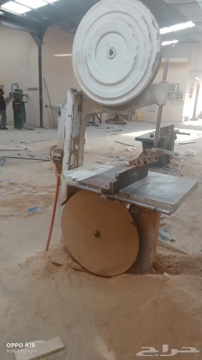 ورشة خشب كاملة للبيع معدات فقط 21