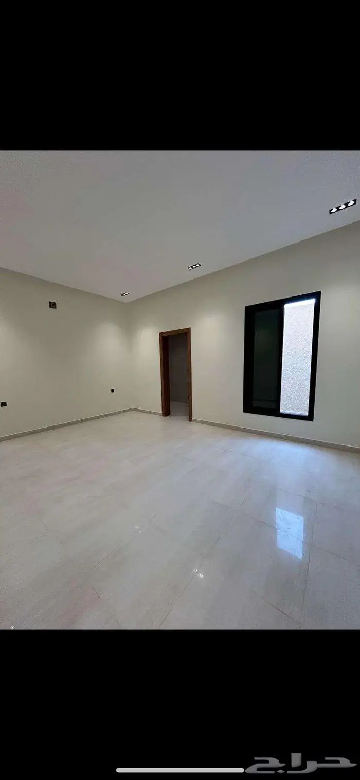 ادوار للبيع في حي طويق 7