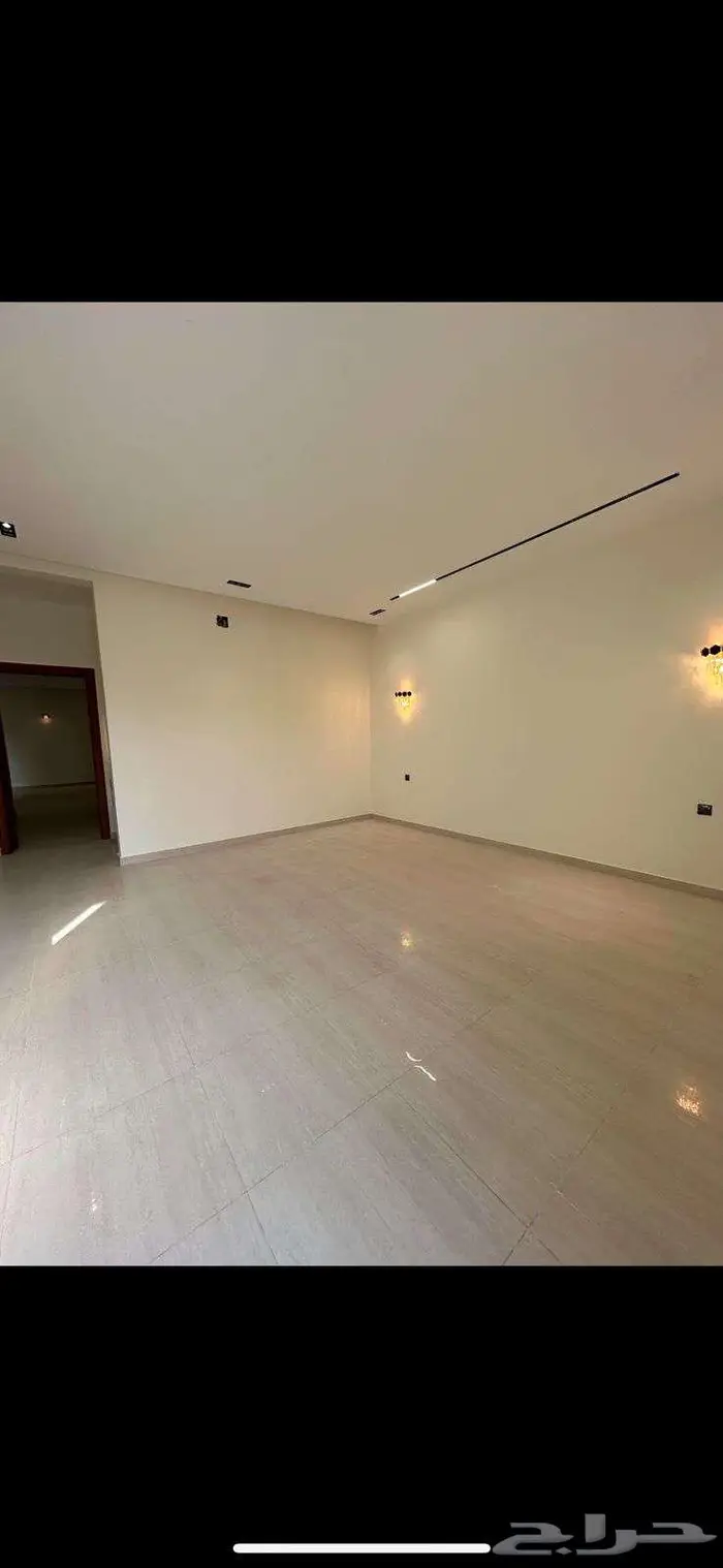 ادوار للبيع في حي طويق 1