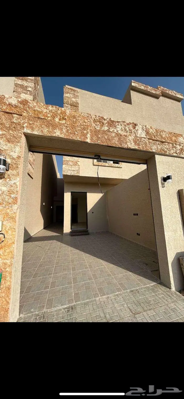 ادوار للبيع في حي طويق 6