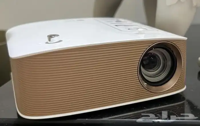 LG cinebeam projector 2