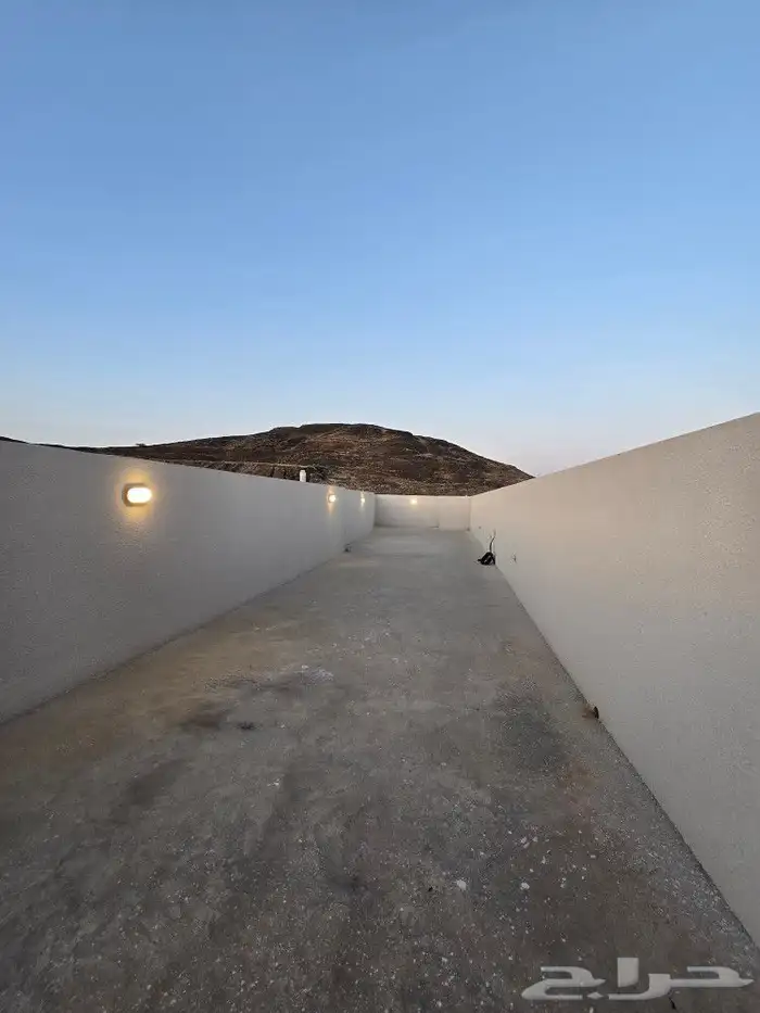 للبيع شقق علويه 6غرفVIPسطح مستقل مصعدراكب520 ألف أبهاالمحالة 23