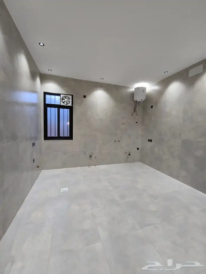 للبيع شقق علويه 6غرفVIPسطح مستقل مصعدراكب520 ألف أبهاالمحالة 13