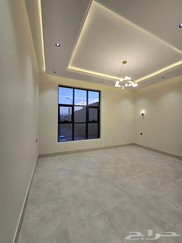 للبيع شقق علويه 6غرفVIPسطح مستقل مصعدراكب520 ألف أبهاالمحالة 6