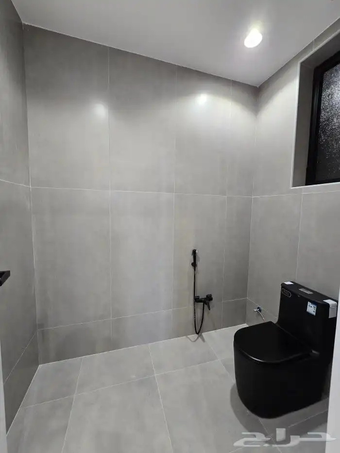 للبيع شقق ارضيه مداخل مستقله 6غرف VIP من550 ألف أبها المحالة 9