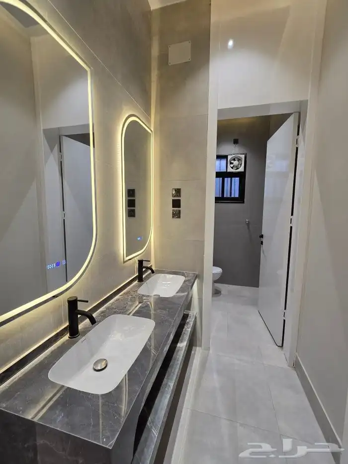 للبيع شقق علويه 6غرفVIPسطح مستقل مصعدراكب520 ألف أبهاالمحالة 8