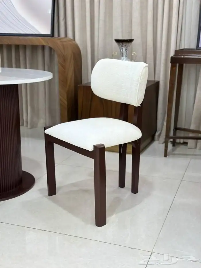 طاولات طعام بخصم 10 1