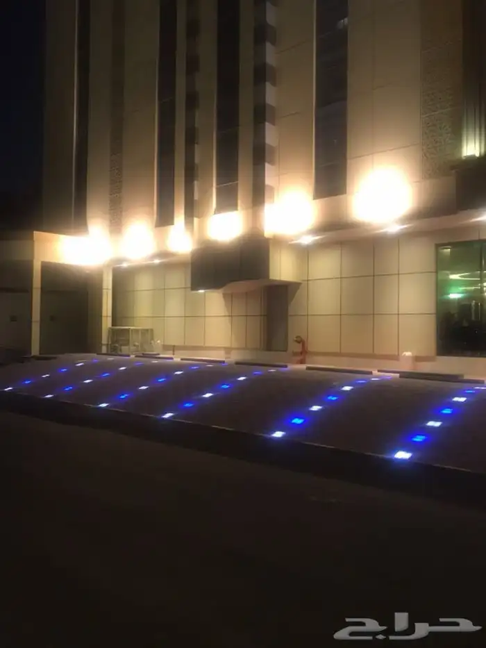 فواصل قواطع وانترلوك وبلدورات مضيئة 8