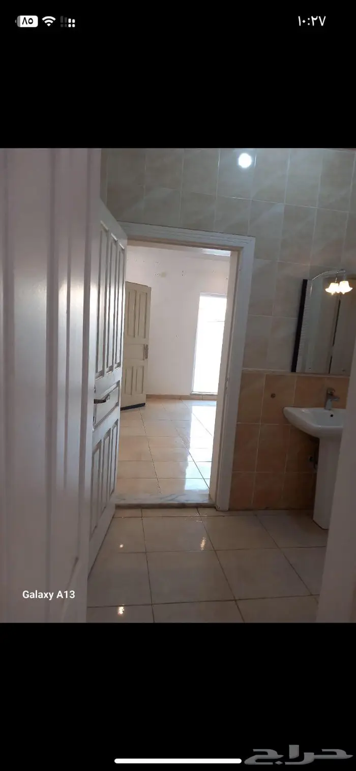 شقه روف بجده سنوي غرفه وصاله شارع التحليه الواحه 10