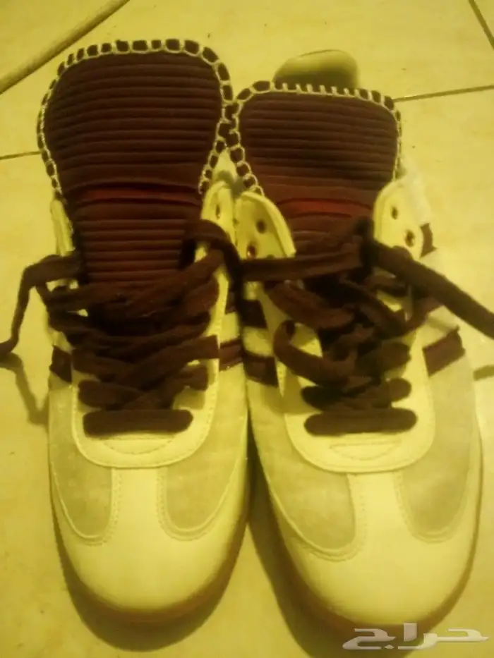 كوتشى اديداس مقاس 42 استعمال لبسة وحدة 1