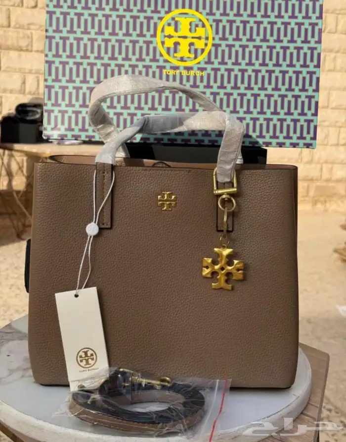 شنط ماركه درجه أولى جميع الماركات بأسعارمميزه 180 أي شنطه 2