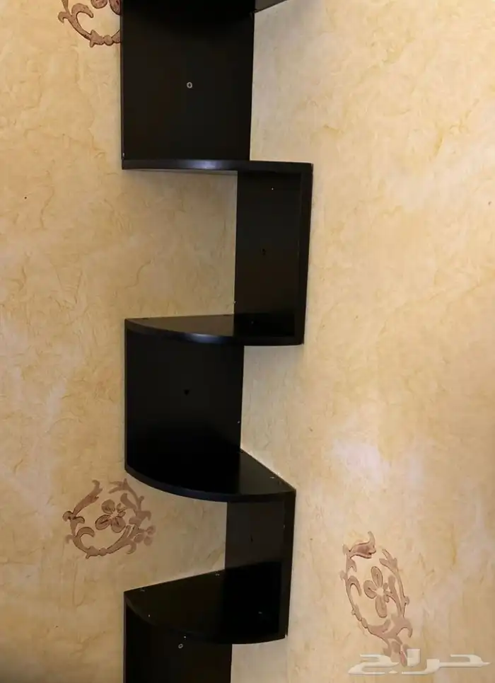 رفوف جميله وانيقة 0