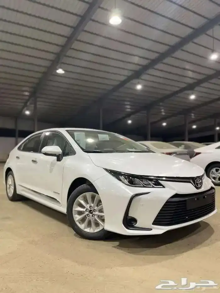 تويوتا كرولا 2.0 مطور جنوط موديل 2025 (عرض بنك الانما 2.50) 0